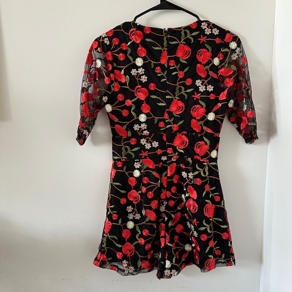 XS Whirlwind Heart Black Multi Floral Embroidered Romper - Picture 4 of 4